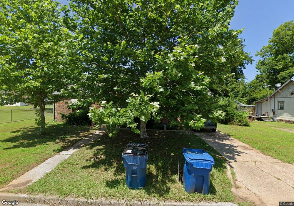 1132 E 3rd St, Cushing, OK 74023 - photo 1