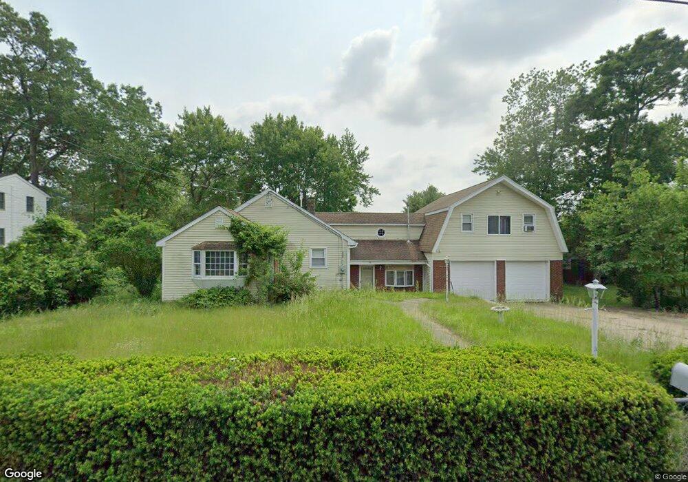 96 Hillcrest Rd, Dracut, MA 01826 - photo 1