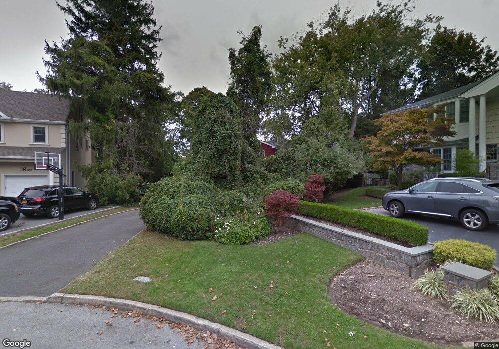 5 Rolling Hill Ln, Lawrence, NY 11559 - photo 1