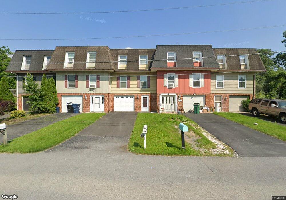 150 Meadowcreek Dr S, Chambersburg, PA 17202 - photo 1