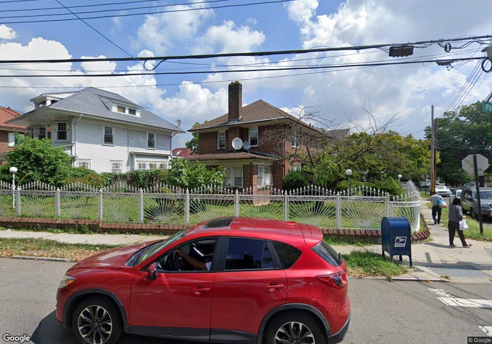 4671 Parsons Blvd, Flushing, NY 11355 - photo 1