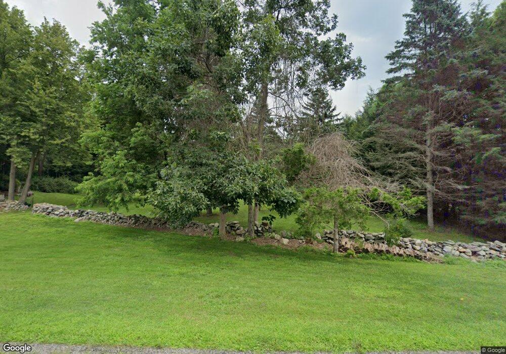 9 Chapman Place, Redding, CT 06896 - photo 1