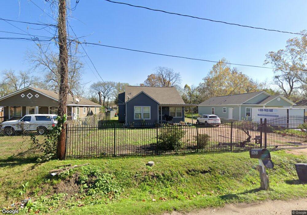 6622 Lavender St, Houston, TX 77028 - photo 1