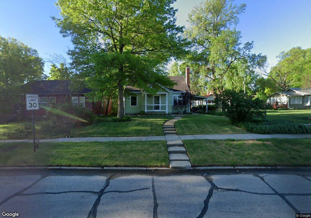 2323 SW 8th Ave, Topeka, KS 66606 - photo 1