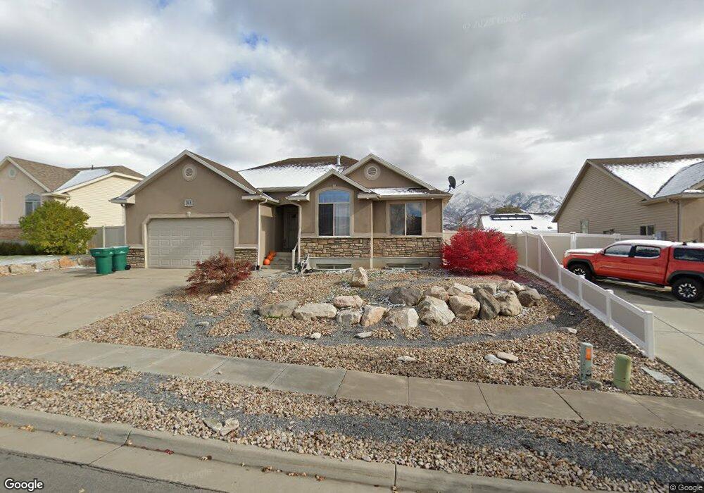 1594 N 200 E, Layton, UT 84041 - photo 1