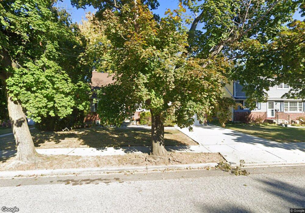 3739 Collector Ln, Bethpage, NY 11714 - photo 1