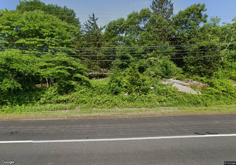 3147 Tower Hill Rd, Wakefield, RI 02879 - photo 1