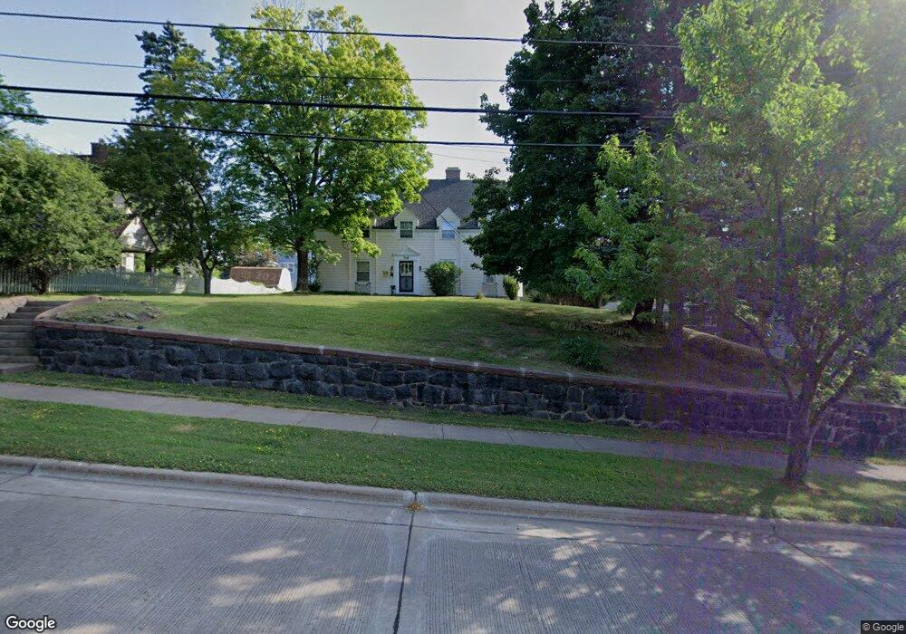 110 S 26th Ave E, Duluth, MN 55812 - photo 1