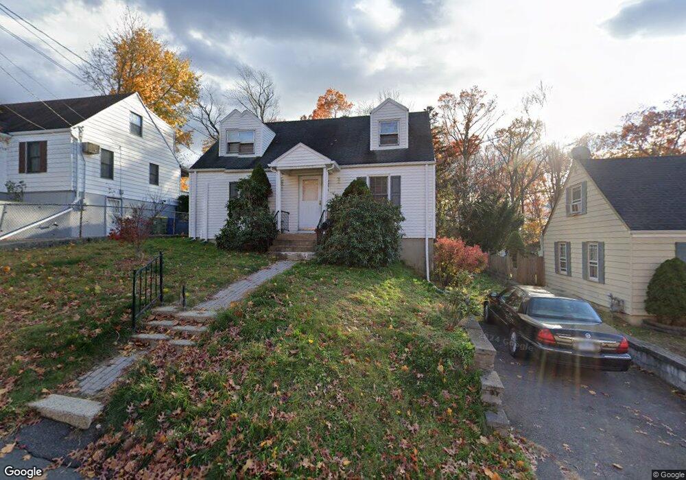 108 Raymond St, Waterbury, CT 06706 - photo 1