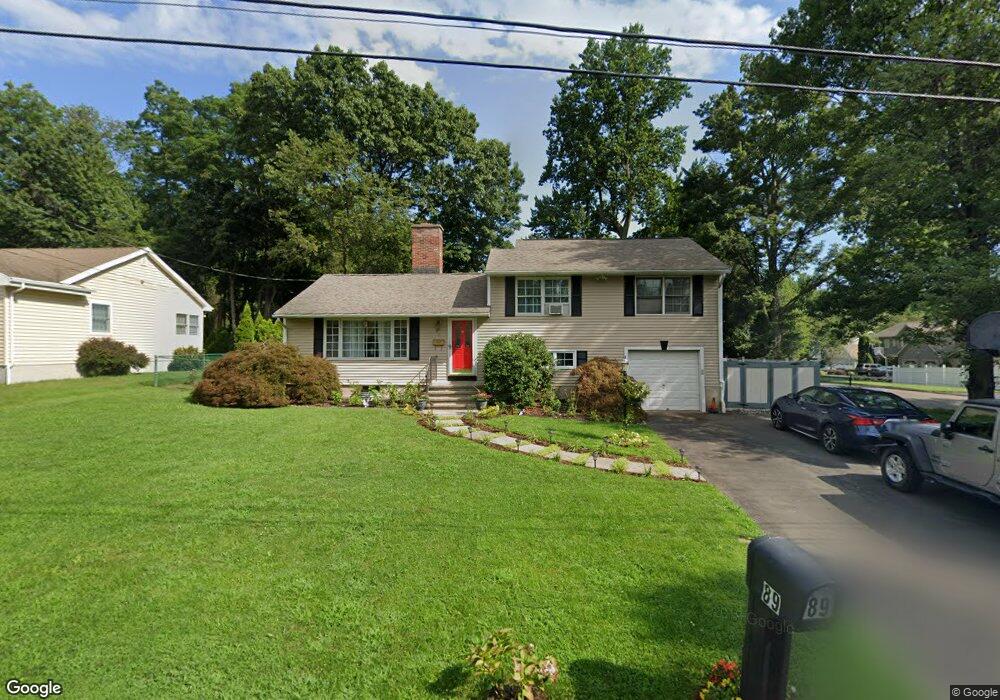 89 Ochsner Place, Trumbull, CT 06611 - photo 1