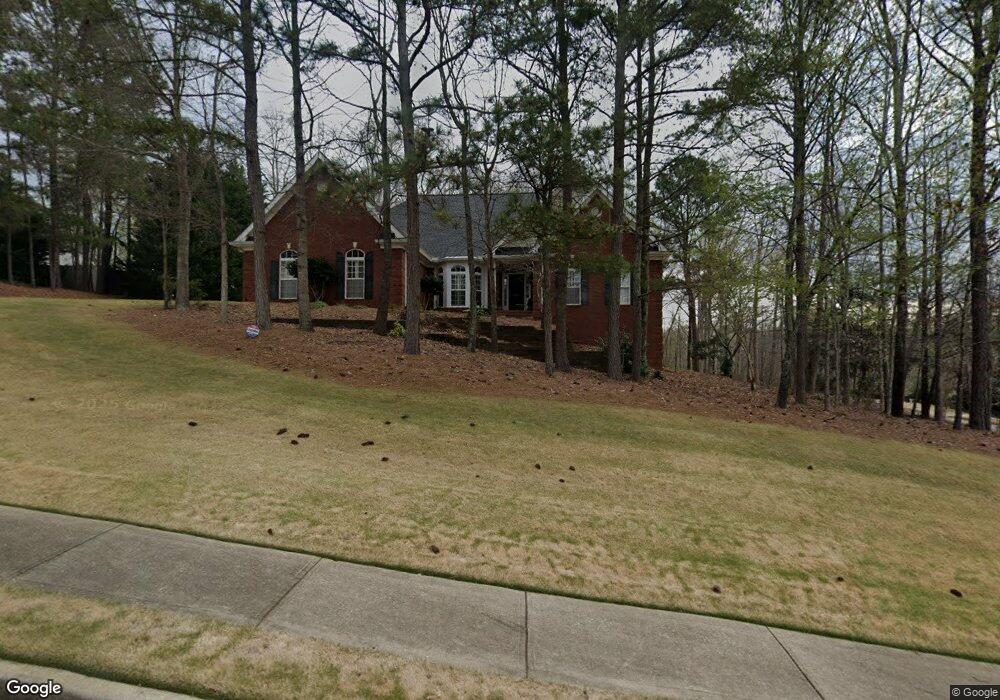 955 Chateau Forest Rd, Hoschton, GA 30548 - photo 1