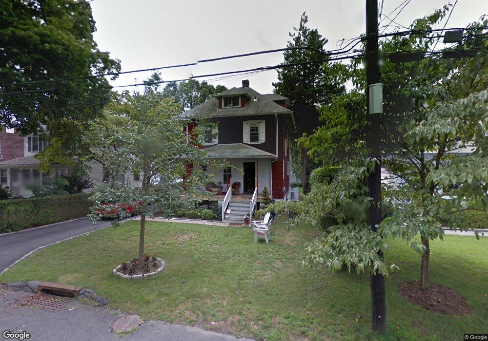 5 Meadow Dr, Cos Cob, CT 06807 - photo 1