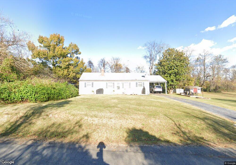 8218 Hideaway Rd, Marshall, VA 20115 - photo 1