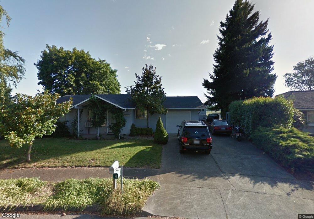 92699 Pebble Beach Ln, Junction City, OR 97448 - photo 1