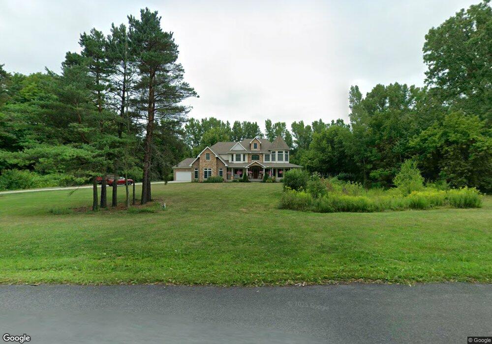 5585 Mapleton Rd, Lockport, NY 14094 - photo 1