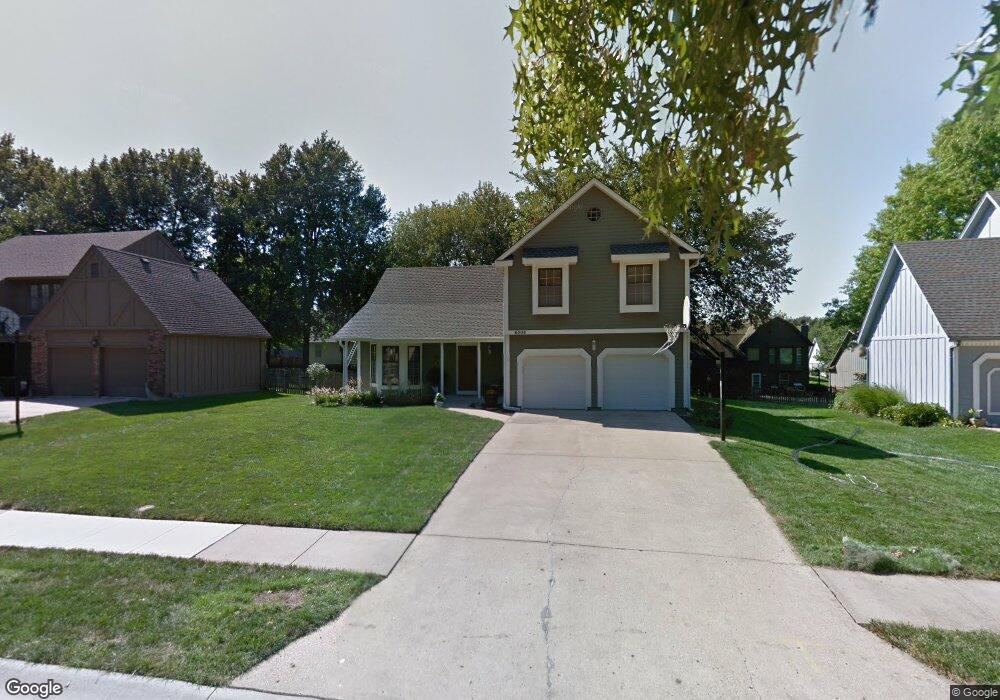 8508 Darnell St, Lenexa, KS 66215 - photo 1