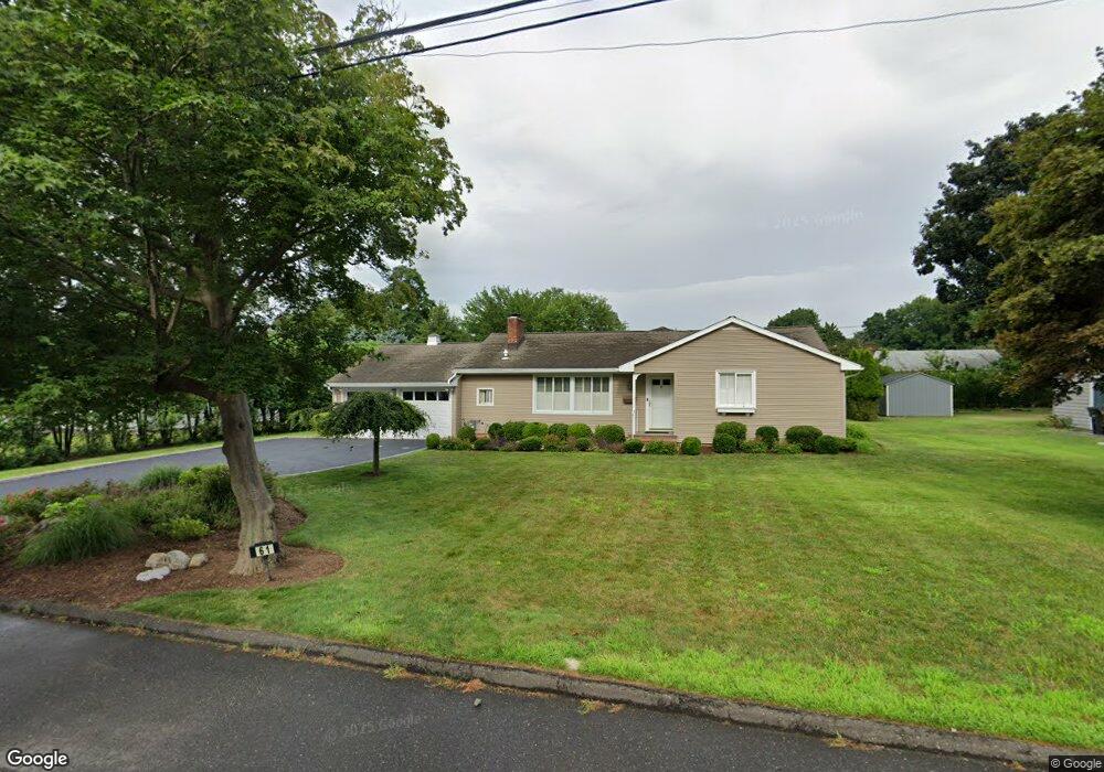 61 Soundview Dr, Stamford, CT 06902 - photo 1