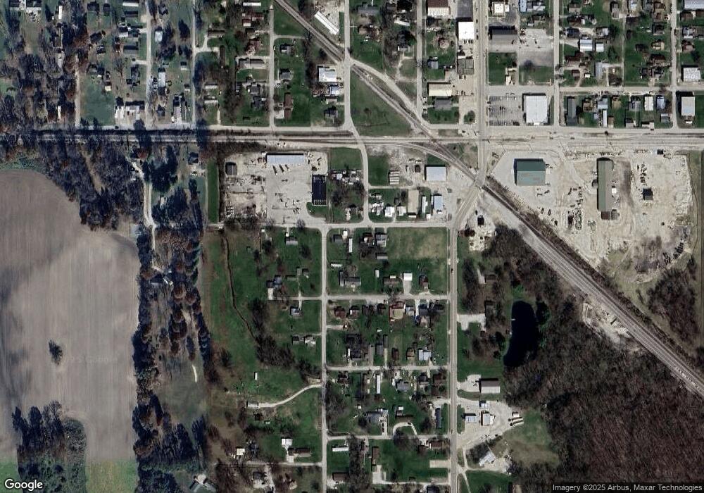 109 D St NW, Linton, IN 47441 - photo 1