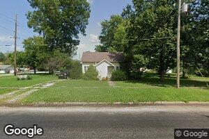 218 N Elm St, Saint Elmo, IL 62458
