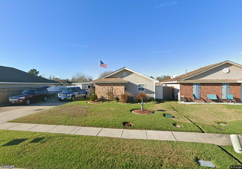 2716 Bayou Lours Ct, Marrero, LA 70072 - photo 1
