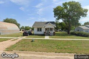 530 N Jefferson St, Red Cloud, NE 68970