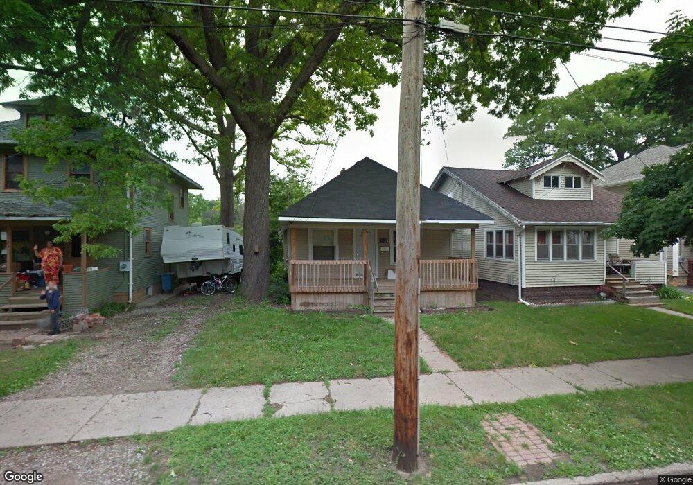 1137 E Malcolm x St, Lansing, MI 48912 - photo 1