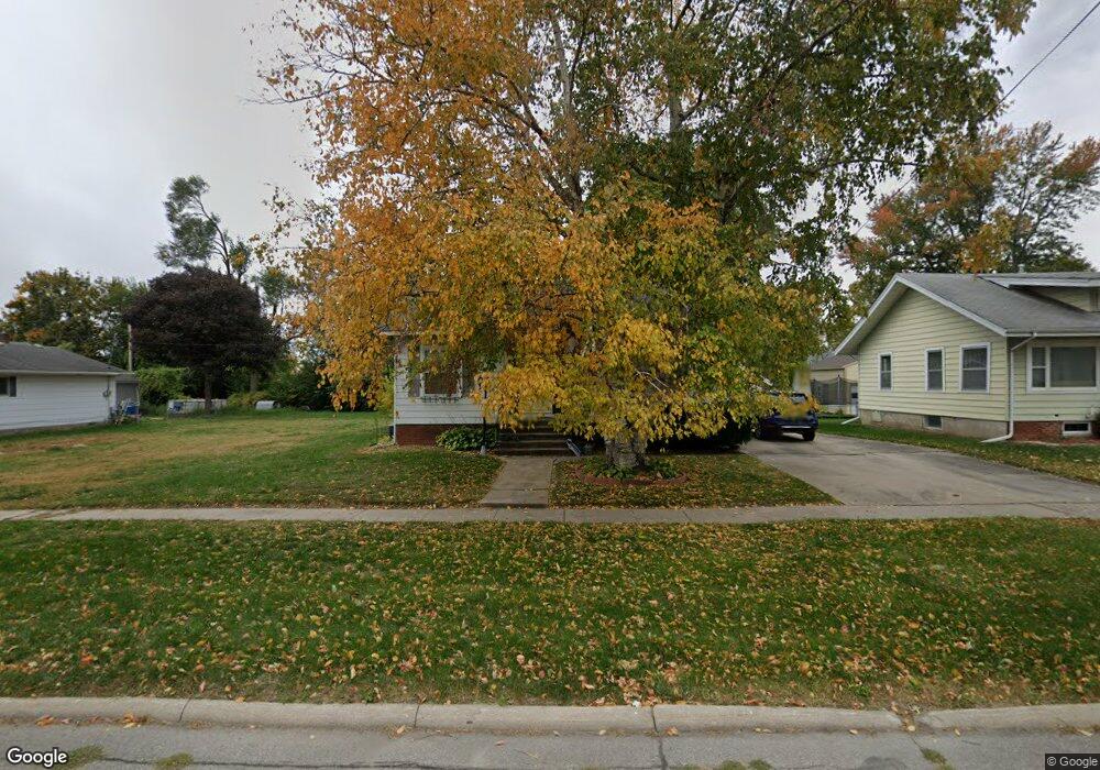 715 W 6th St S, Newton, IA 50208 - photo 1