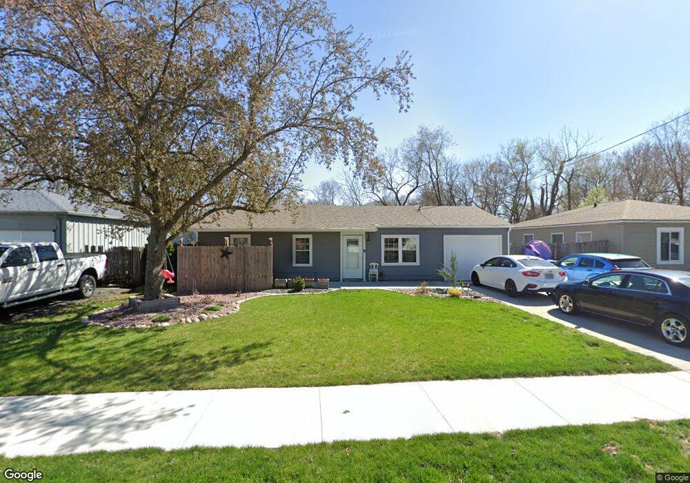 1702 Frazier Ave, Des Moines, IA 50315 - photo 1