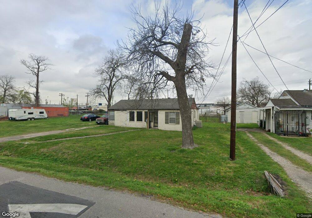116 Theron St, Houston, TX 77022 - photo 1