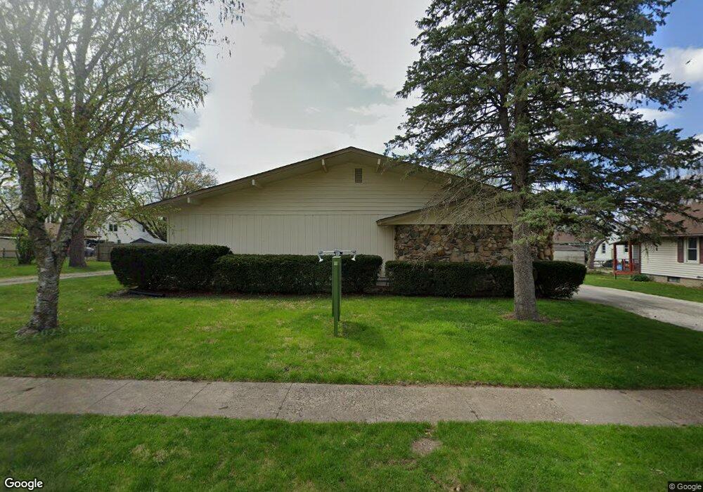 909 N 6th Ave E, Newton, IA 50208 - photo 1