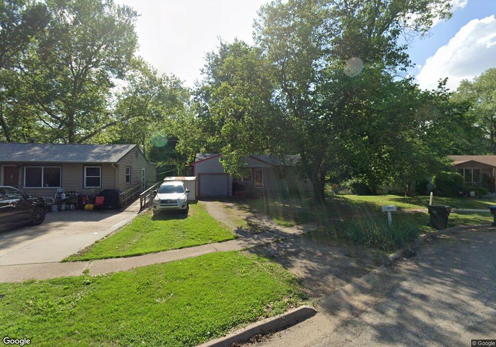 3611 SE Truman Ct, Topeka, KS 66605 - photo 1