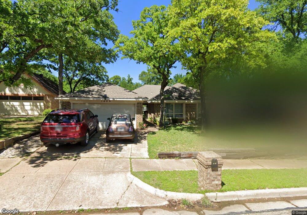 1409 Donna Ln, Bedford, TX 76022 - photo 1