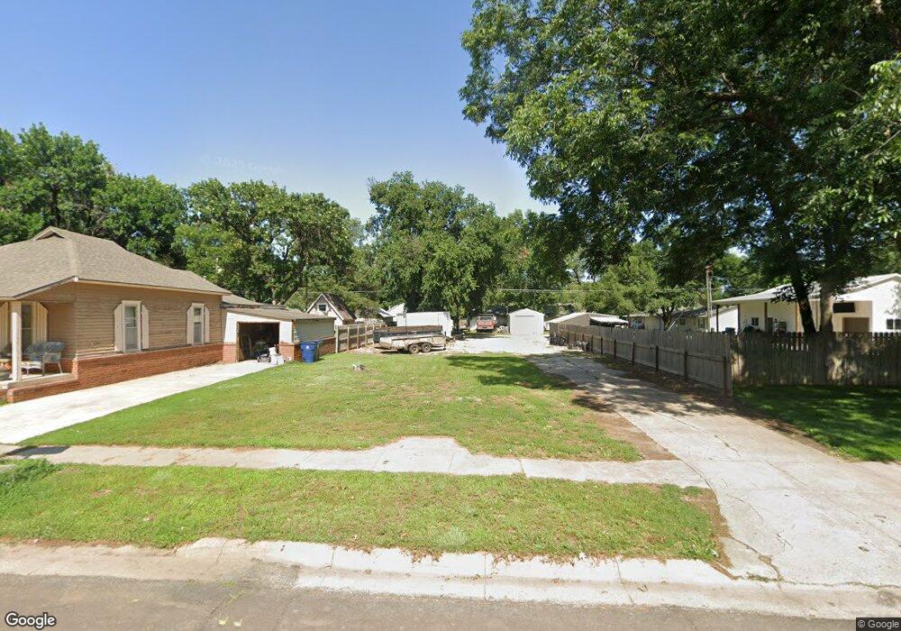 130 S 3rd St, Colwich, KS 67030 - photo 1