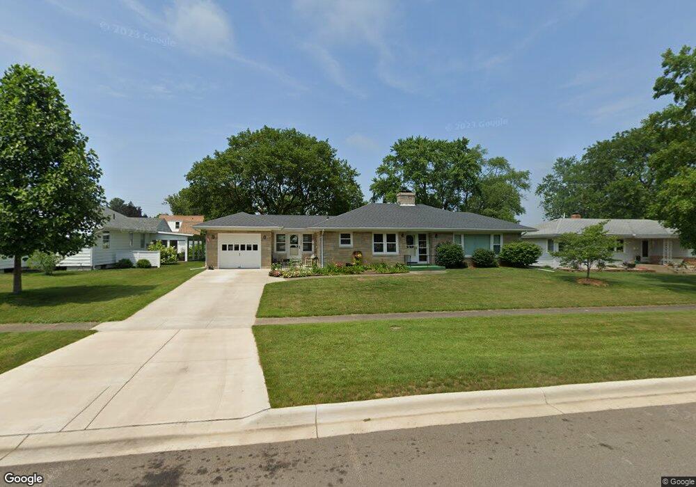 203 Michigan St E, Three Oaks, MI 49128 - photo 1