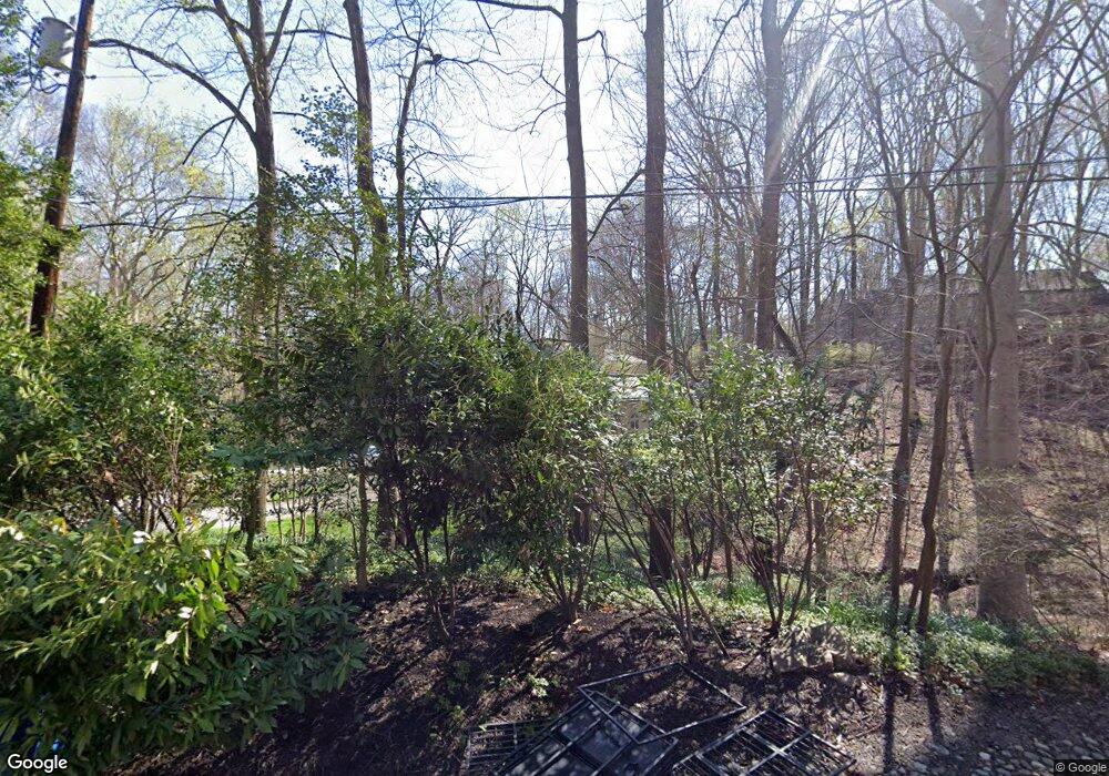 1119 Crest Ln, McLean, VA 22101 - photo 1