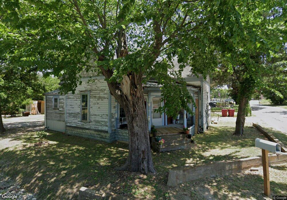 400 E 5th St, Bonham, TX 75418 - photo 1