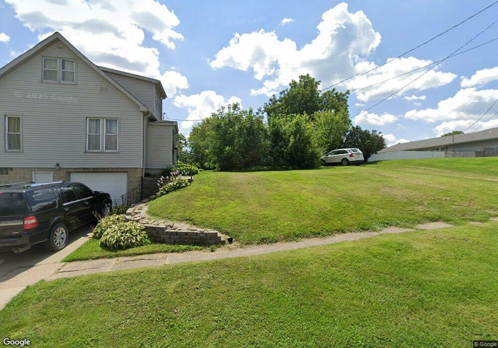 309 W Plum St, West Union, IA 52175 - photo 1