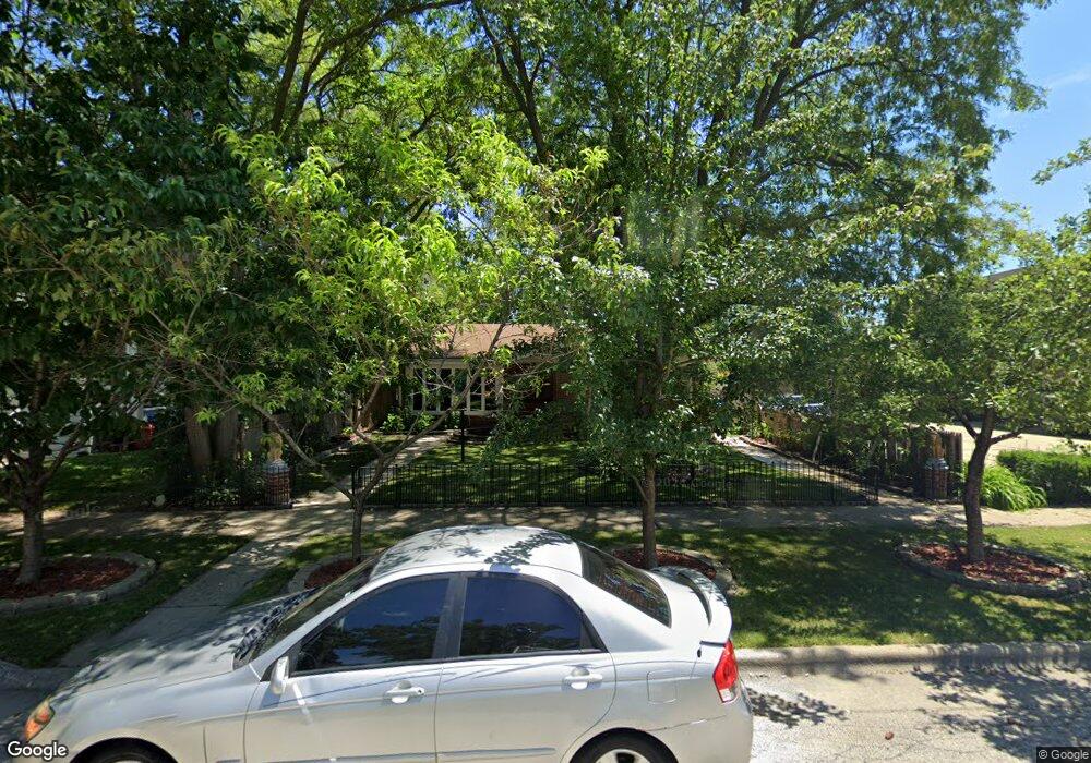 1317 N Linden Ave, Waukegan, IL 60085 - photo 1