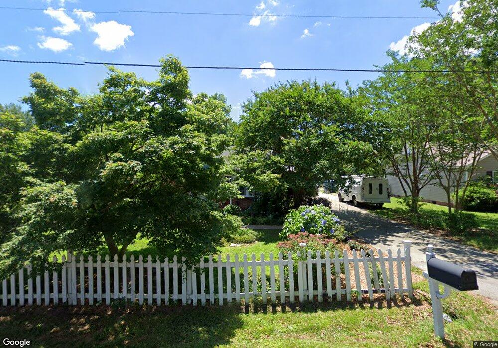 1102 Windsor Dr, Camden, SC 29020 - photo 1