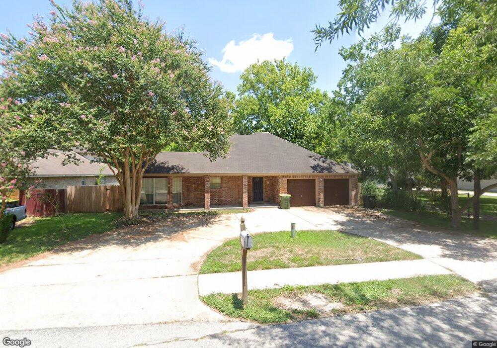2233 N Austin Ave, Pearland, TX 77581 - photo 1