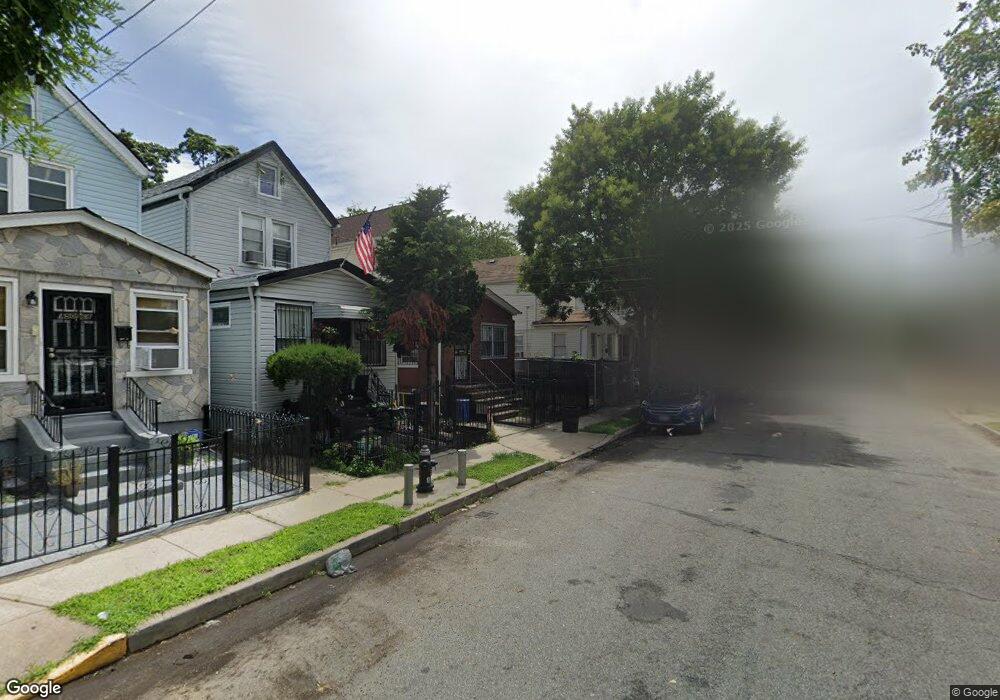 15060 116th Rd, Jamaica, NY 11434 - photo 1