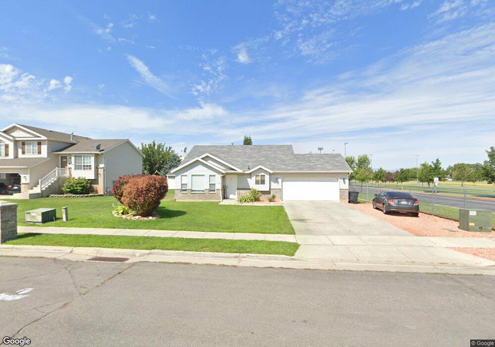 2041 N 1720 W, Clearfield, UT 84015 - photo 1