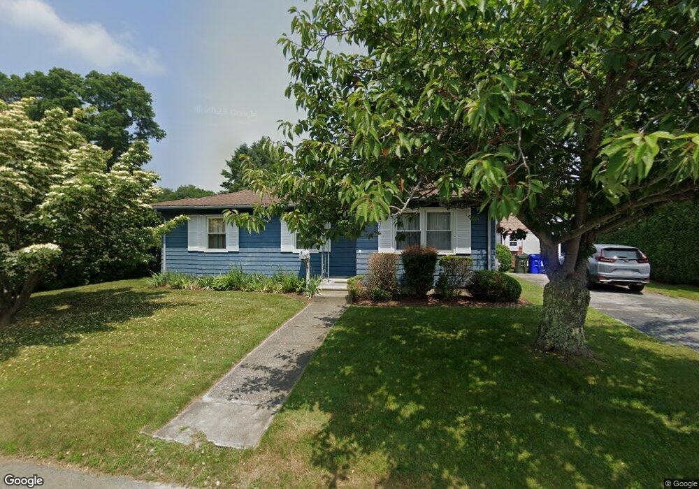 13 Wheeler Ave, Bristol, RI 02809 - photo 1