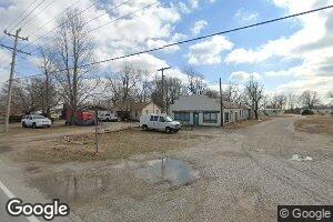 2 Circle Dr, Charleston, MO 63834