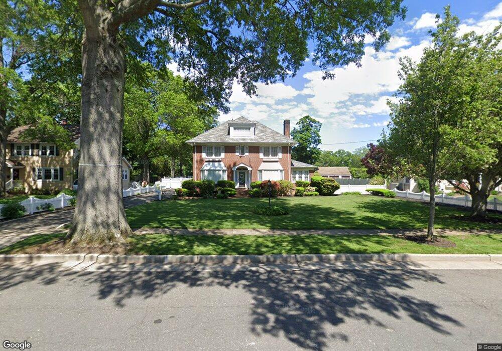 84 Saint Pauls Rd N, Hempstead, NY 11550 - photo 1