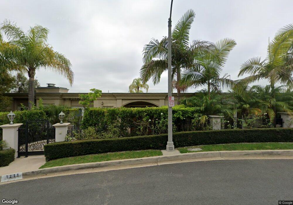 1140 Laurel Way, Beverly Hills, CA 90210 - photo 1