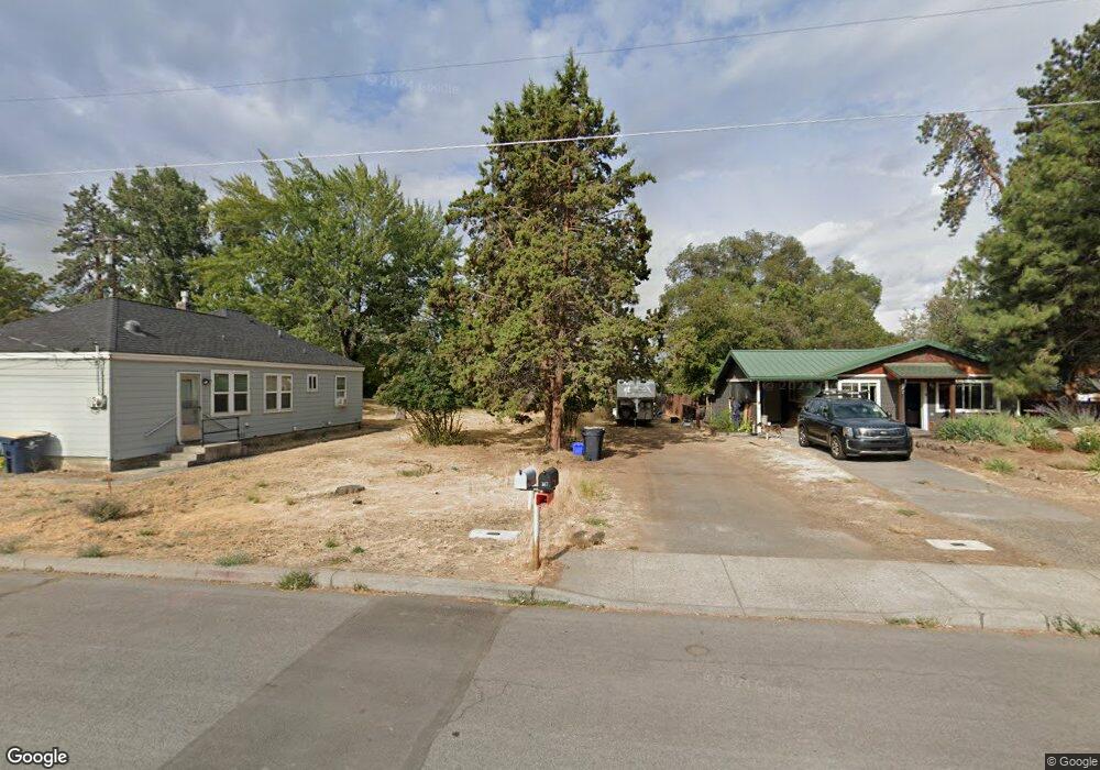 151 SE 4th St, Bend, OR 97702 - photo 1