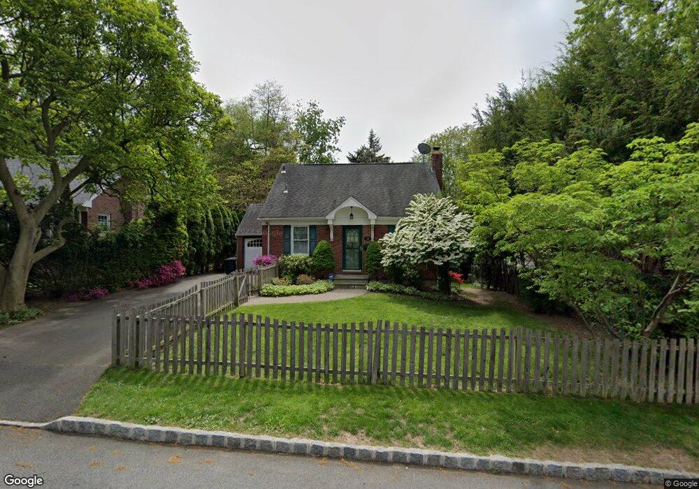 10 Crest Dr S, Cresskill, NJ 07626 - photo 1