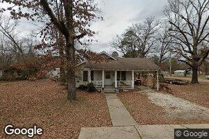 915 E Beech St, Gurdon, AR 71743