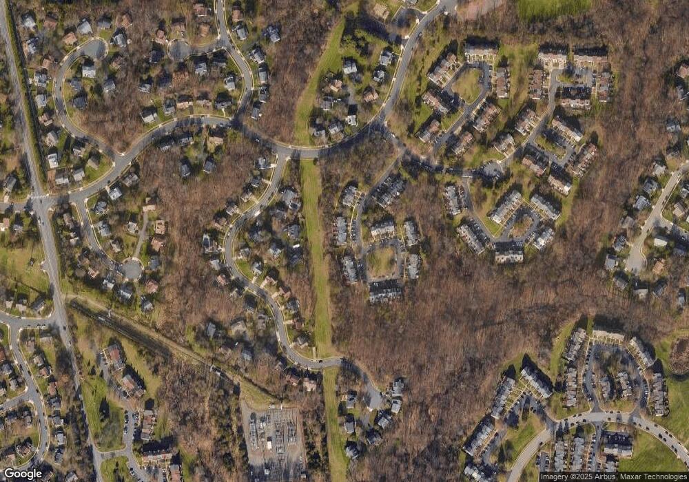 3616 Buckeye Ct, Fairfax, VA 22033 - photo 1